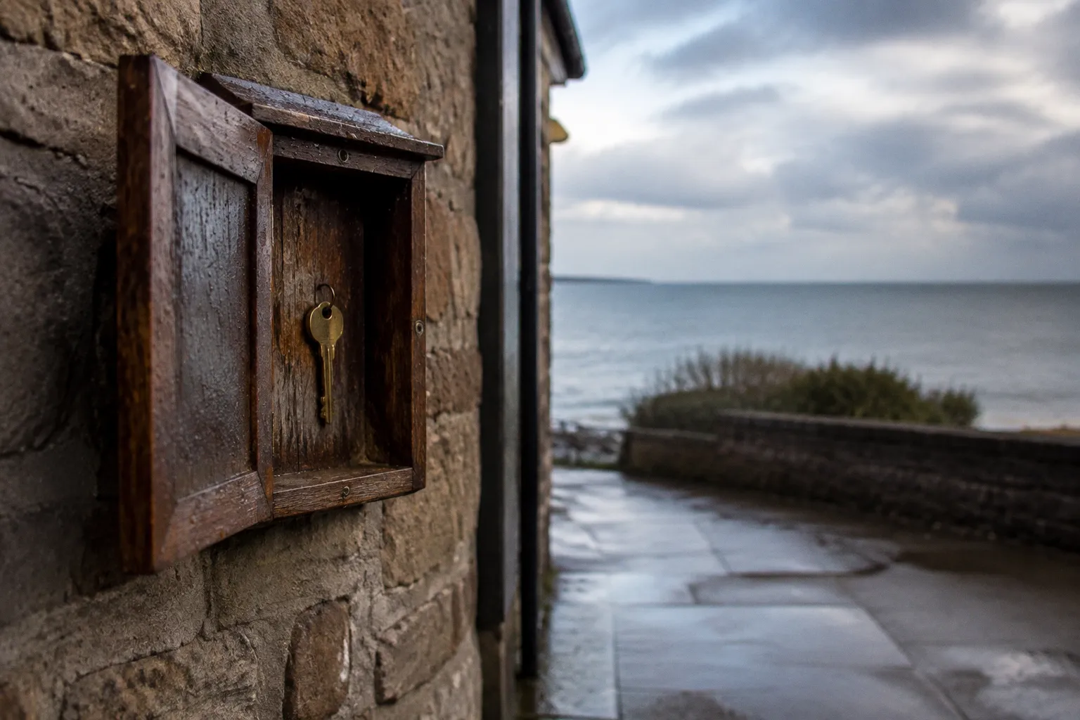 Edinburgh Coastal Holiday Lets: Comparing Every Style